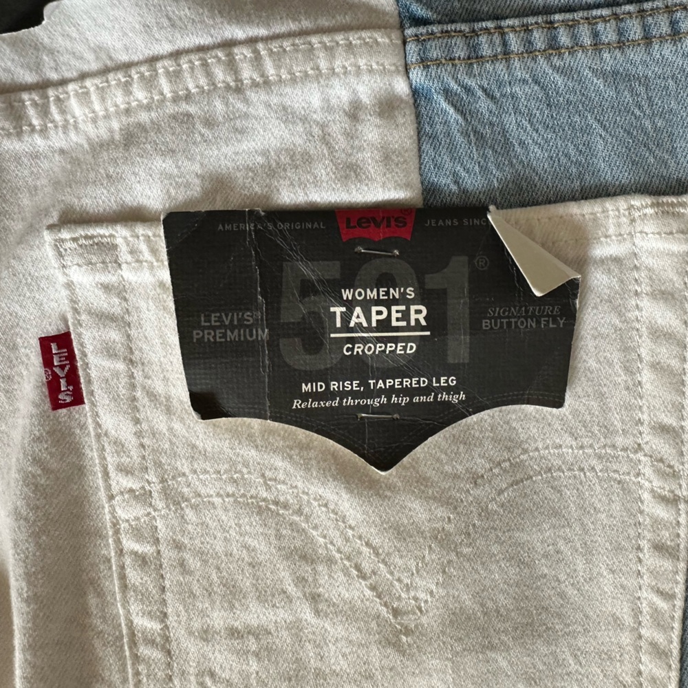Levi's 501 Two-Tone Mid-Rise Cropped Tapered Button-Fly Jeans size 16 or 33 NWT - Picture 7 of 9